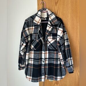 Women’s Oversized Lined Button Down Flannel